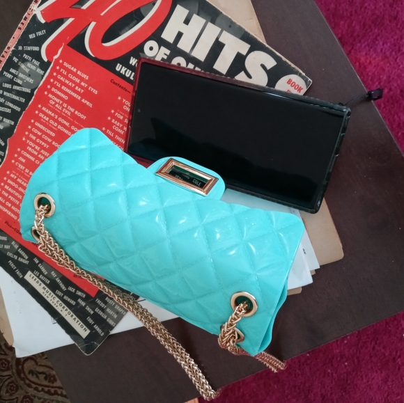 Adorable Jelly Crossbody! (New- Defect) - Picture 13 of 16